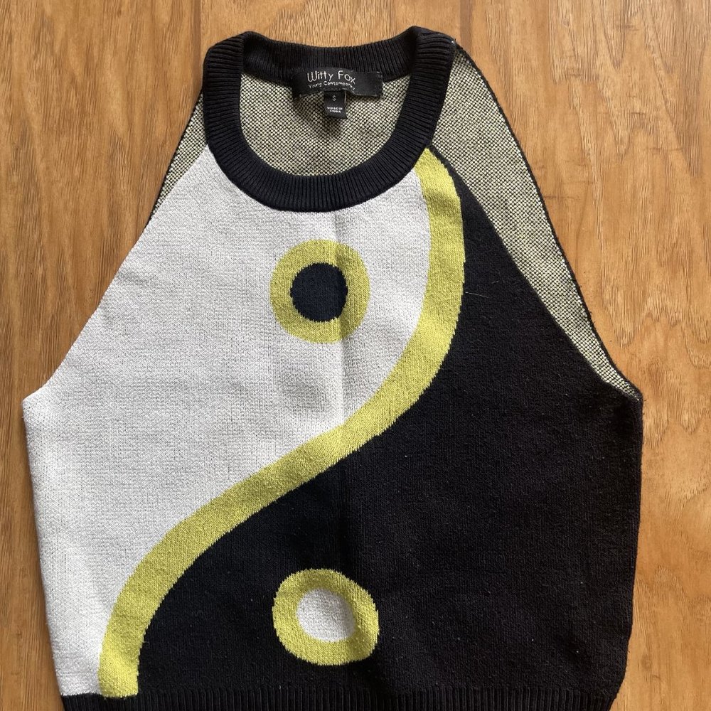 Size Small * Witty Fox Knit Tank Top